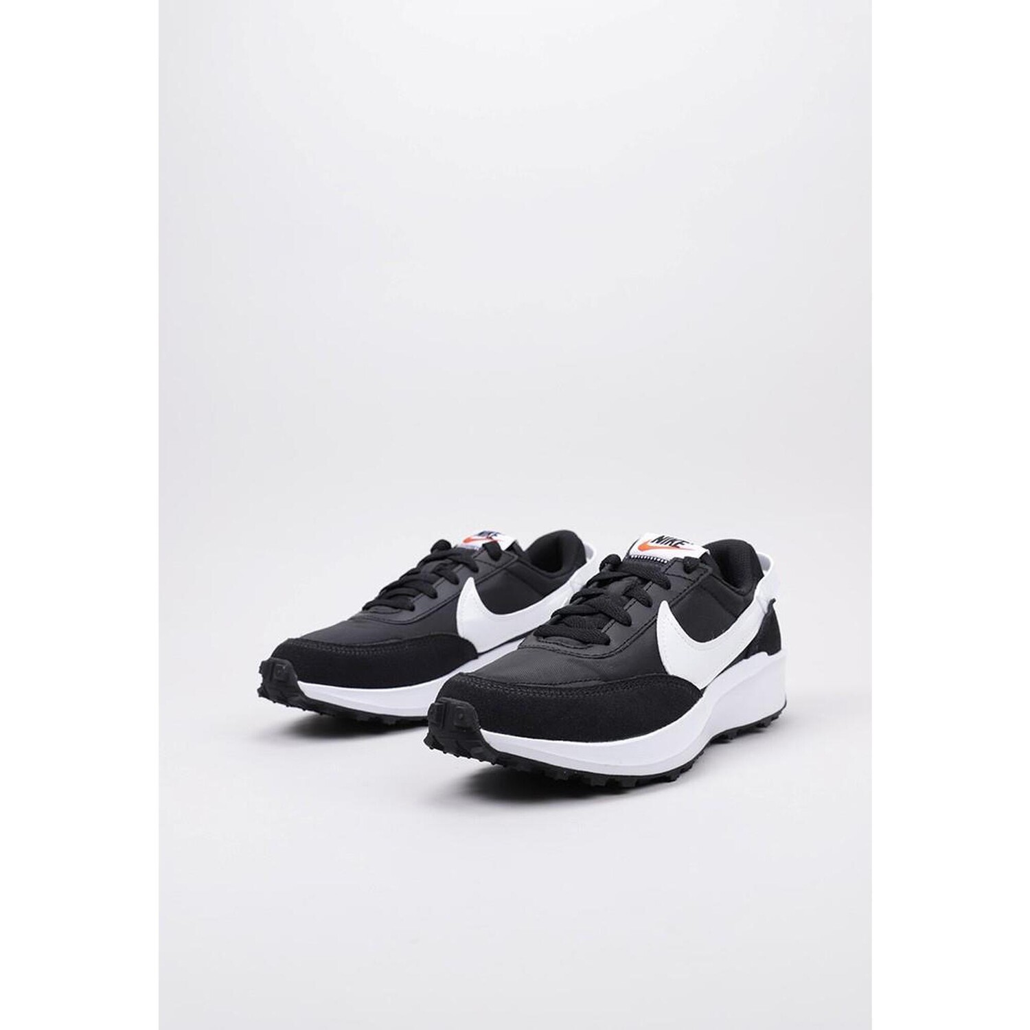Женская спортивная обувь NIKE Nike Waffle Debut Black, цвет blanco — фото 2