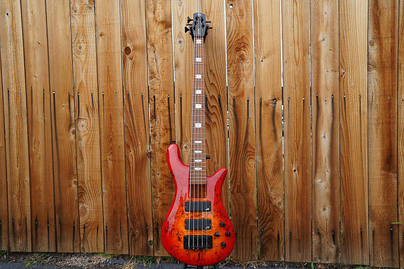 

Басс гитара Spector Eurobolt-5 Inferno Red 5-String Electric Bass w/ Gig Bag