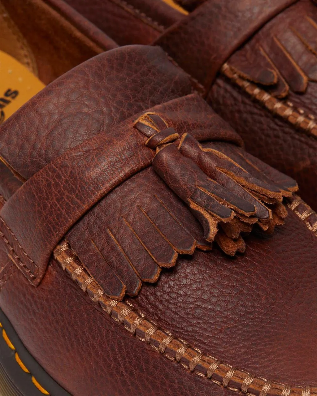 Желтые кожаные лоферы Dr. Martens Adrian Stitch Ambassador, цвет Cashew — Ambassador — фото 3