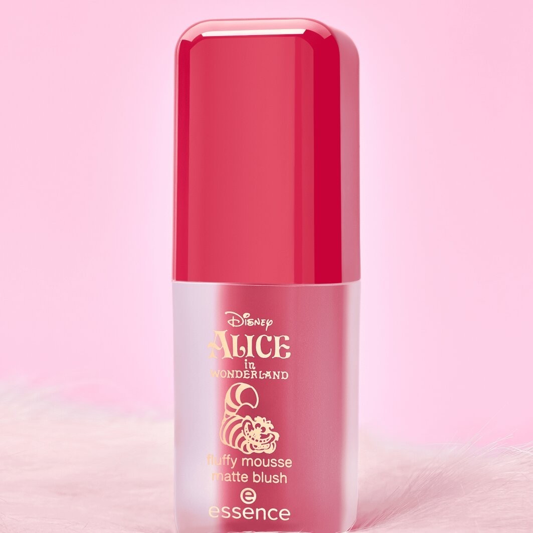 Румяна alice in wonderland fluffy mousse matte Essence, 01 - absolutely paw-some, вес 3.7 гр. — фото 4