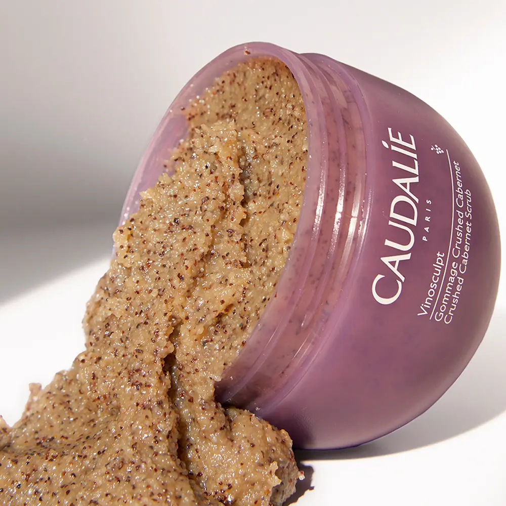 Скраб для тела Vinosculpt exfoliante crushed cabernet Caudalie, 250 гр. — фото 2