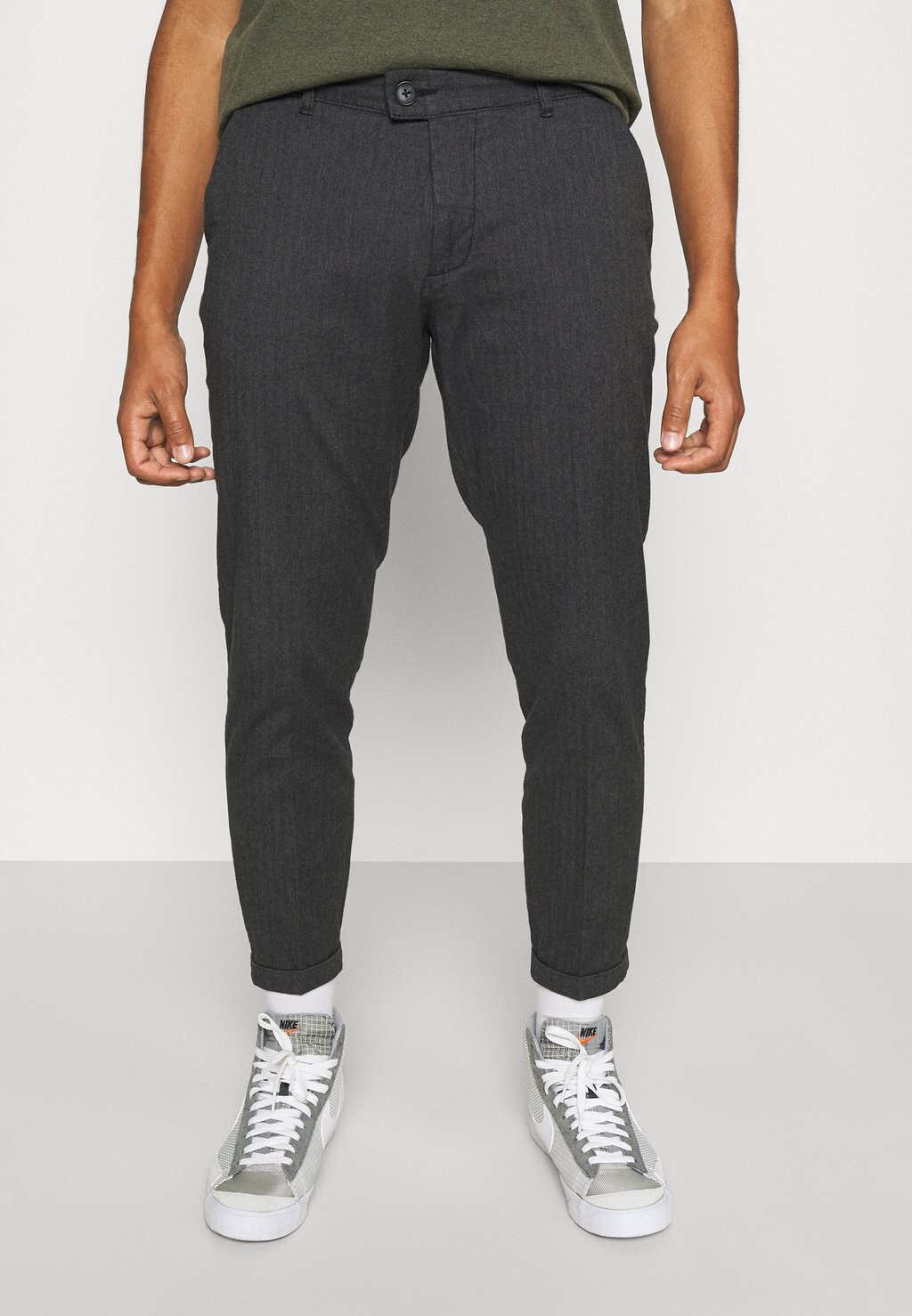 

Брюки Redefined Rebel, черная «елочка» Ercan Pants
