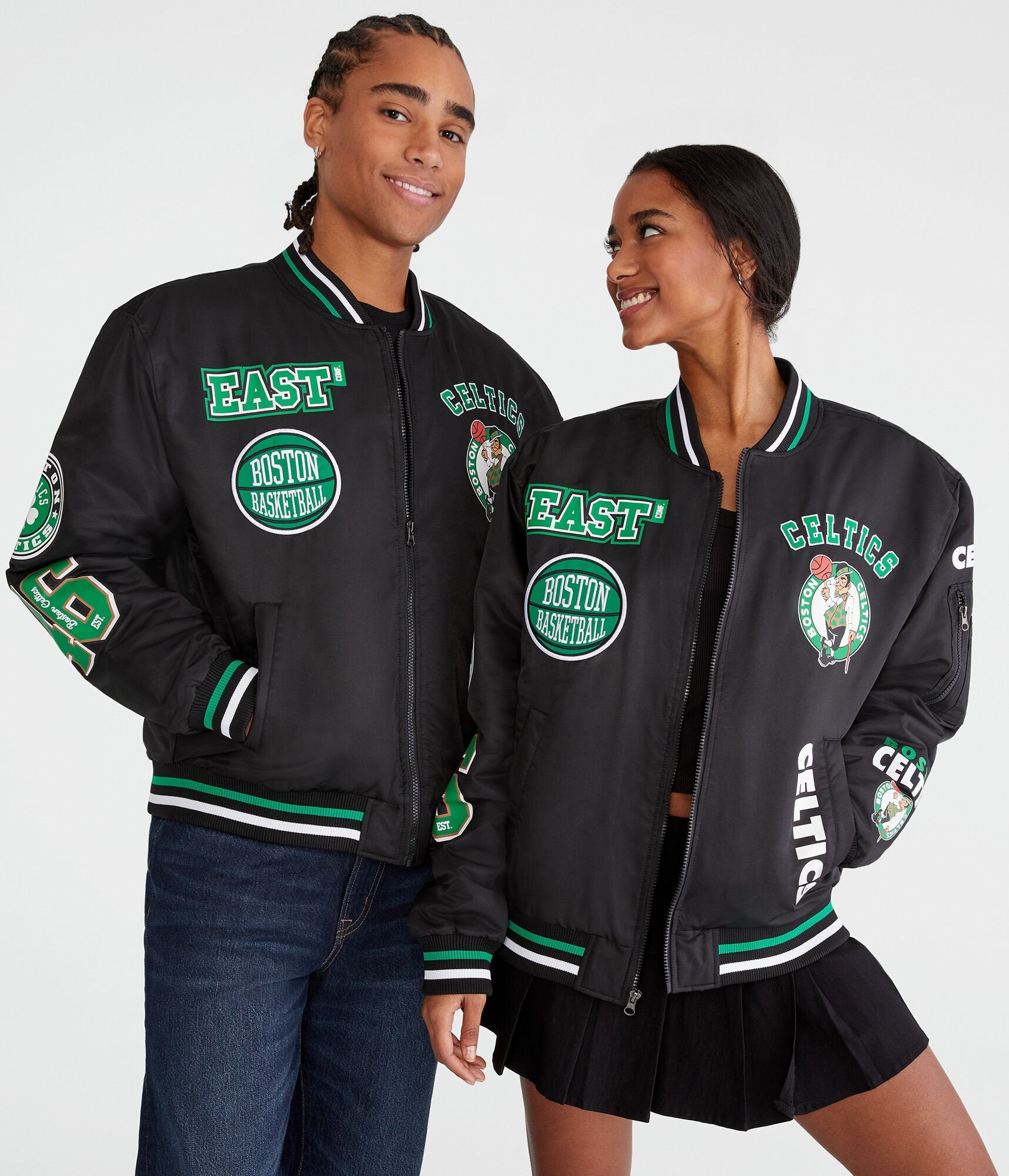 

Баскетбольная куртка-бомбер Aeropostale Boston Celtics, черный