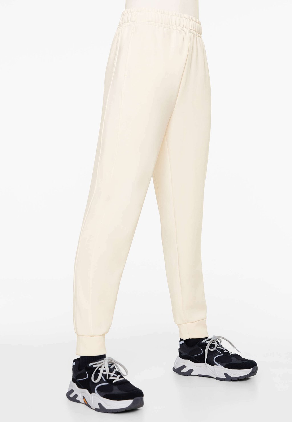 

Спортивные брюки SOFT TOUCH JOGGER OYSHO, белый