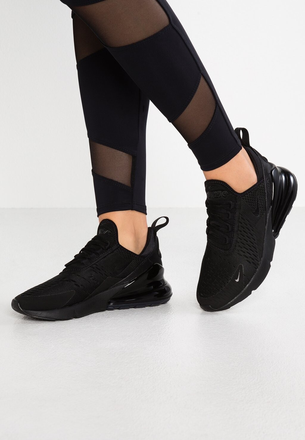 

Кроссовки Nike, черный