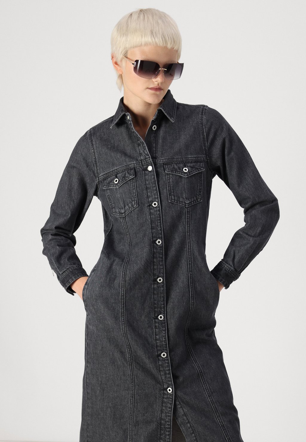 

Платье из денима MIDI DRESS CHARCOAL Pepe Jeans, синий деним