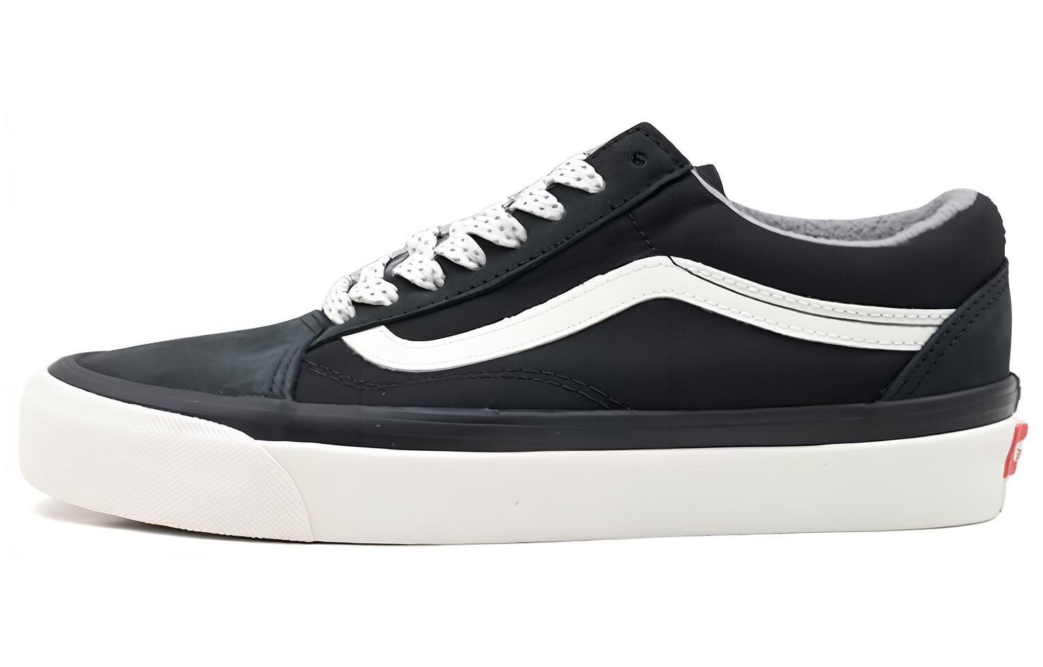 

Обувь для скейтбординга Vans Old Skool унисекс, Black/White