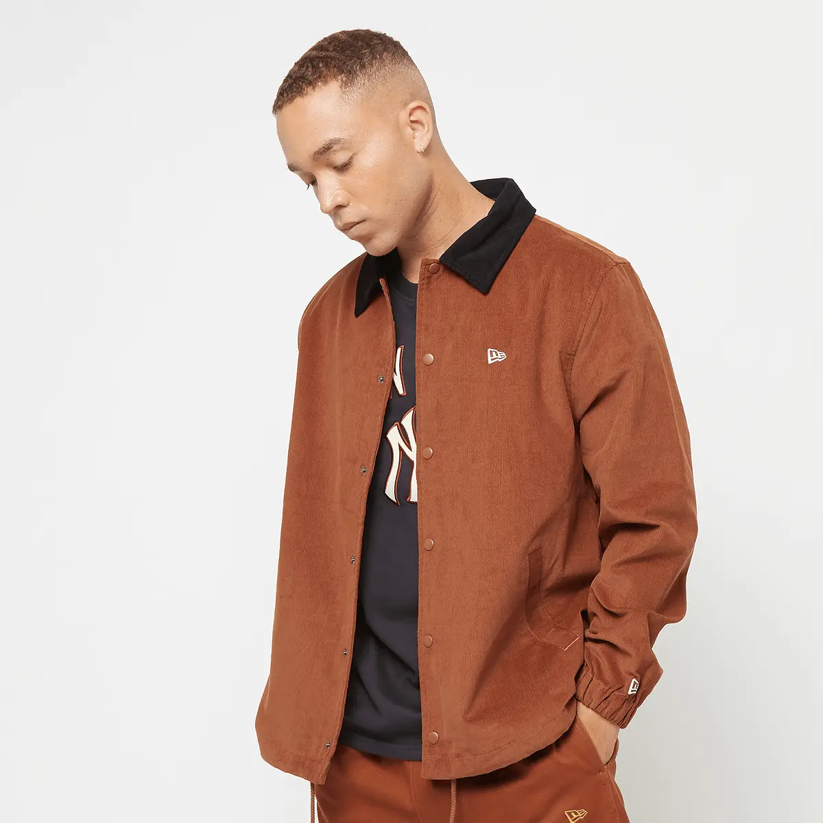 

Куртка New Era Cord Coaches' Jacke, коричневый