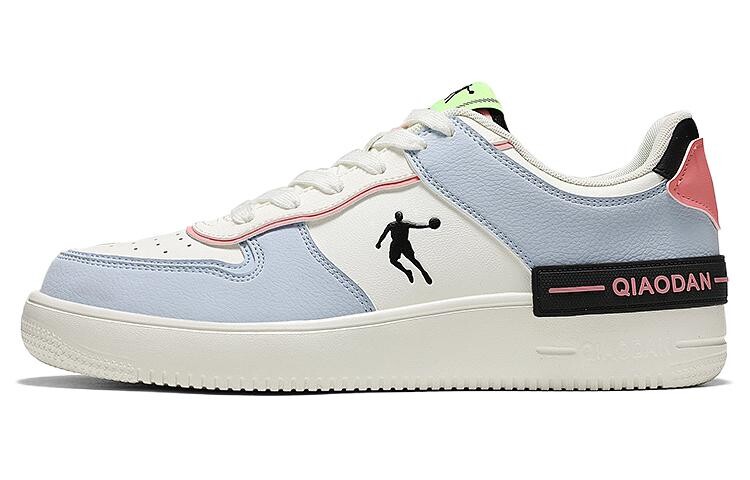 

Кроссовки QIAODAN Skateboarding Shoes Men Low-top Ivory/daylight Blue, синий