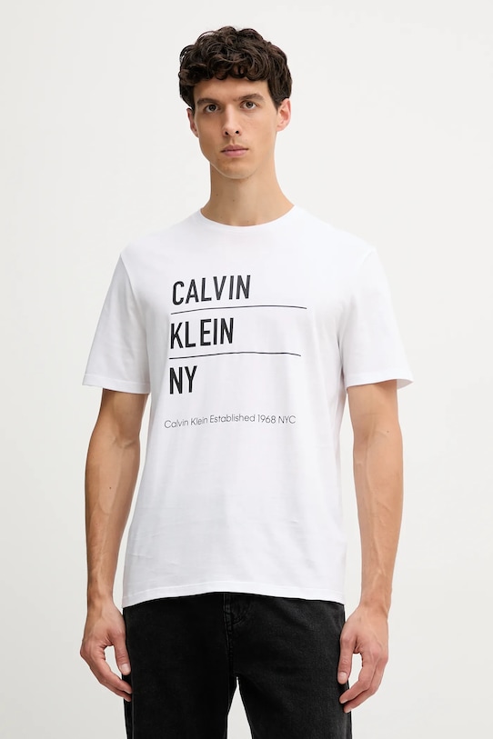 

Хлопковая футболка Calvin Klein Jeans, белый