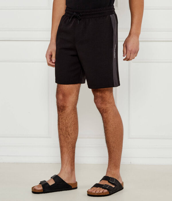 

Шорты Relaxed fit Calvin Klein Jeans, черный