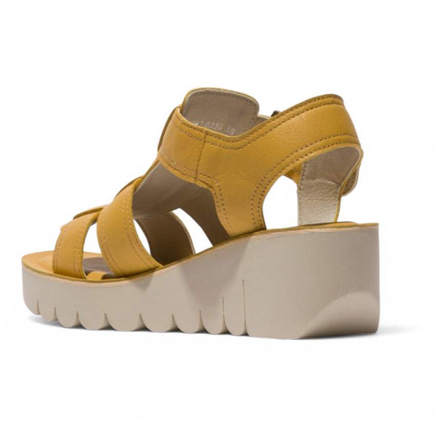 Женские сандалии Fly London YUDD236FLY Bumblebee Yellow на платформе с клиньями из кожи и эспадрильями — фото 4