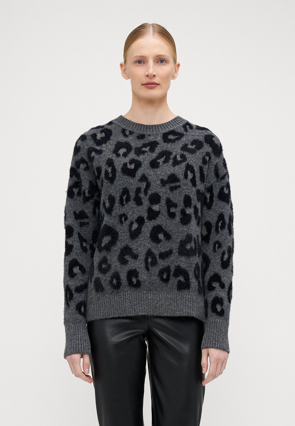 

Джемпер ONLSARA GLITTER O NECK ONLY Tall, серый