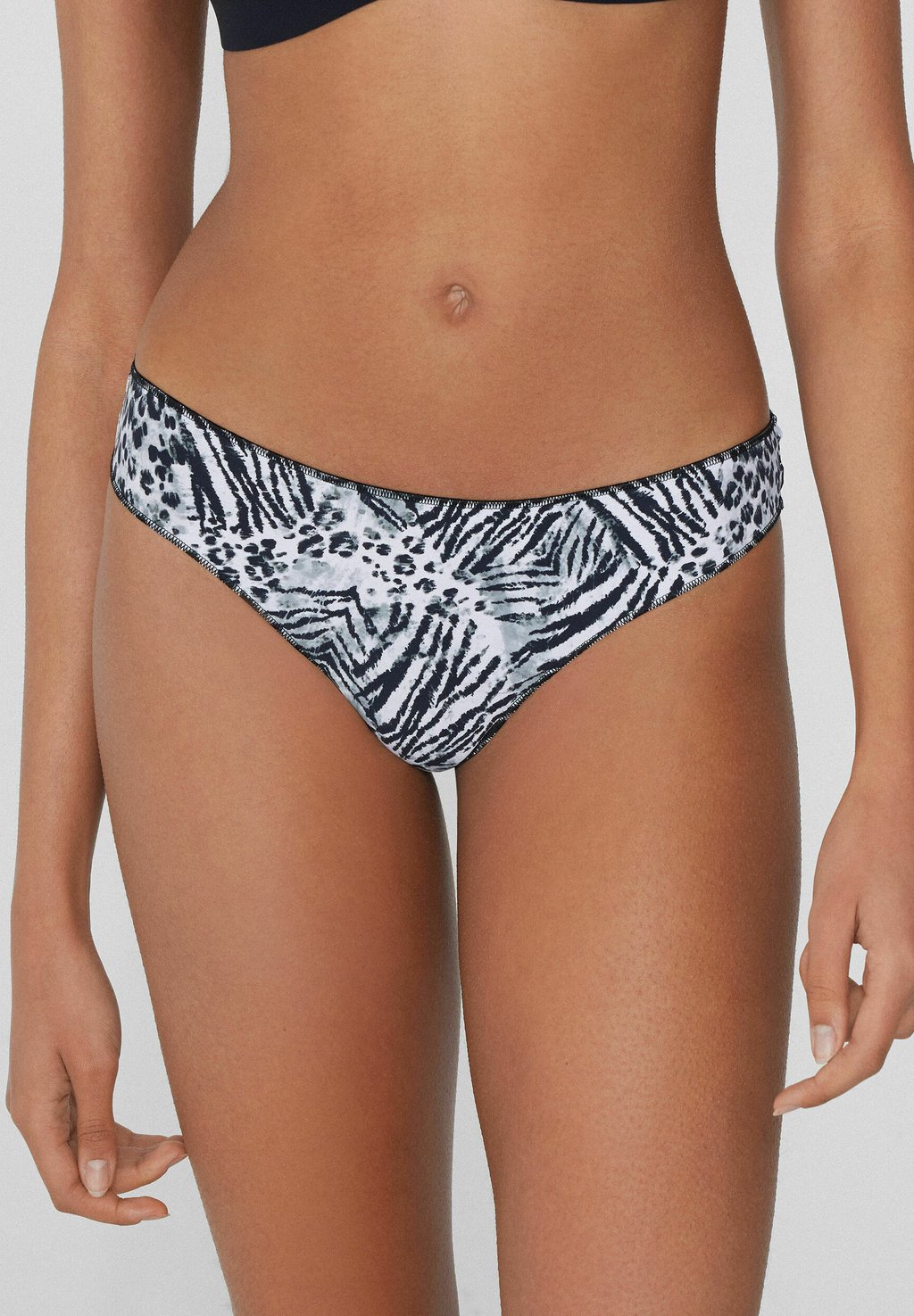 

Стринги AUS BEDRUCKTER Tezenis, черный