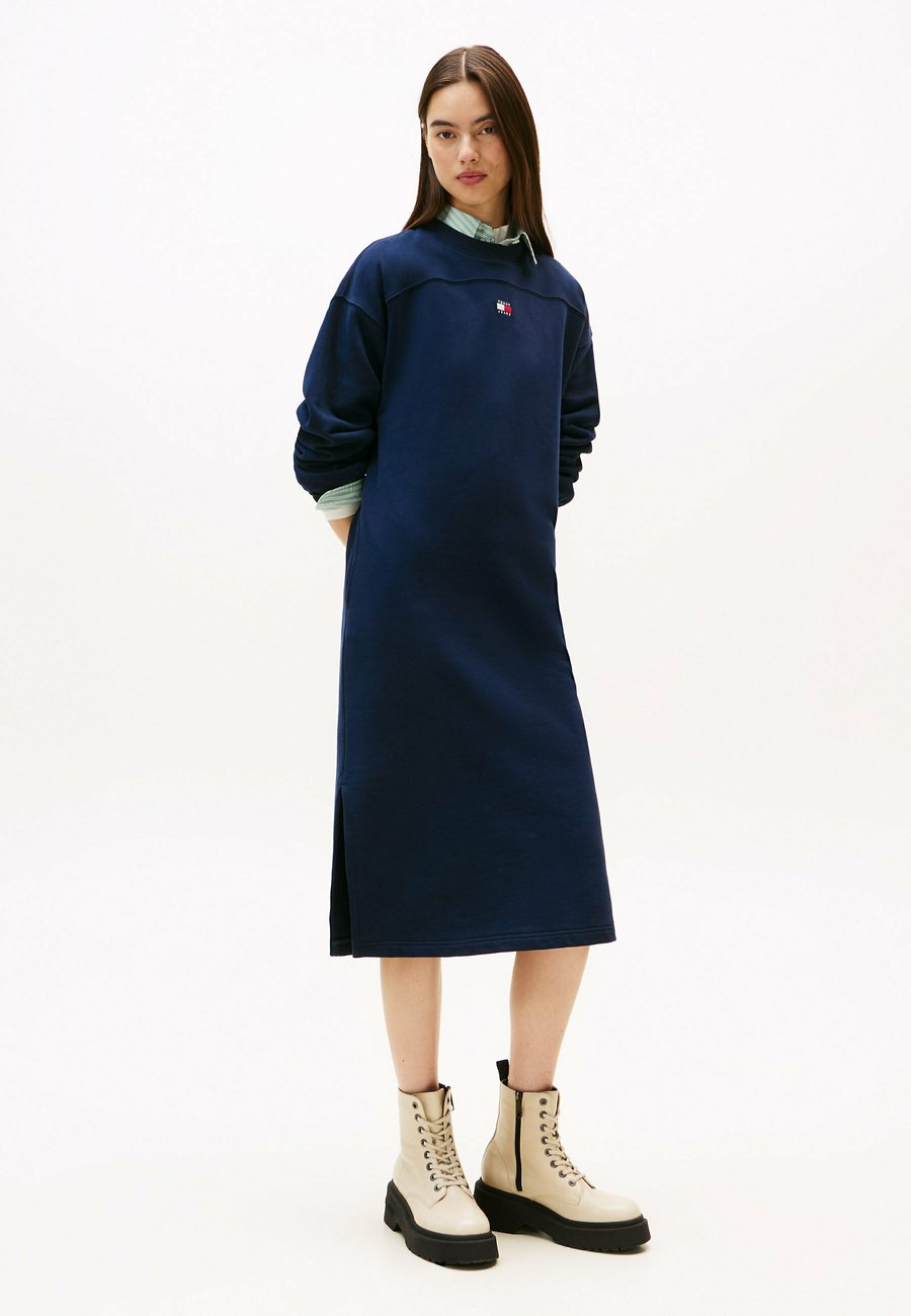 

Платье Tommy Jeans BADGE MIDI, Dark Night Navy/Dark Blue