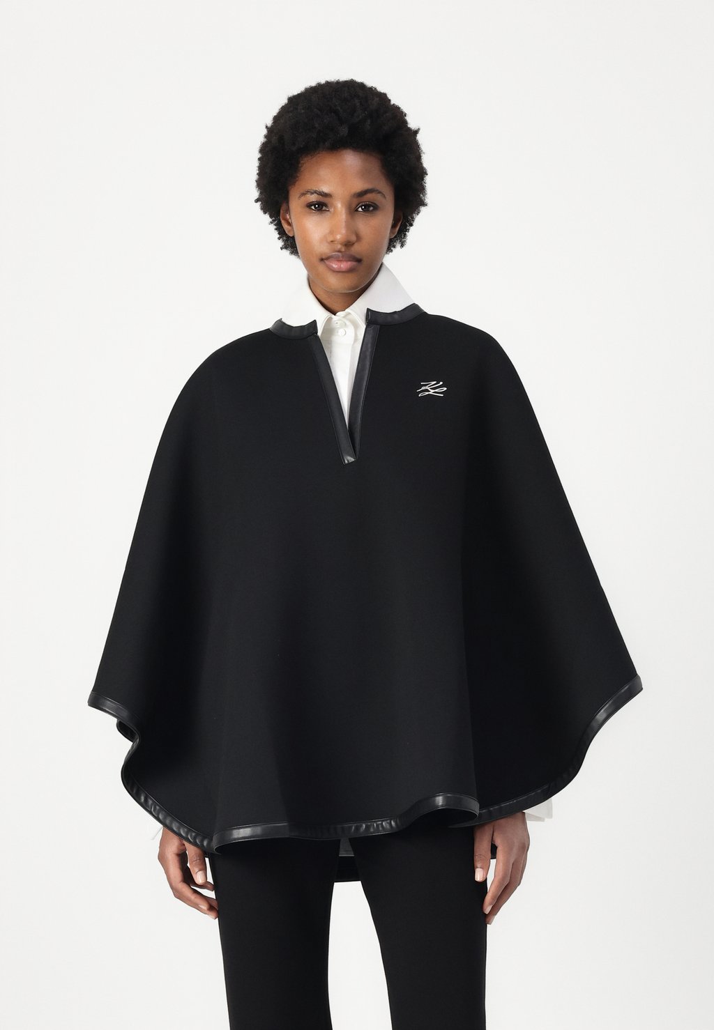 

Накидка FASHION CAPE KARL LAGERFELD, черный