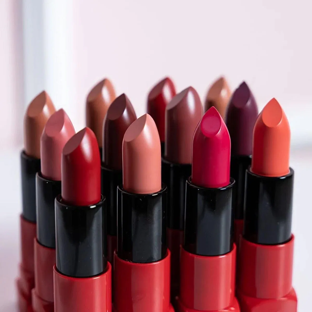 Кремовая сатиновая помада для губ «Amore di Lipstick» от Bottega Verde Bottega Verde — фото 4