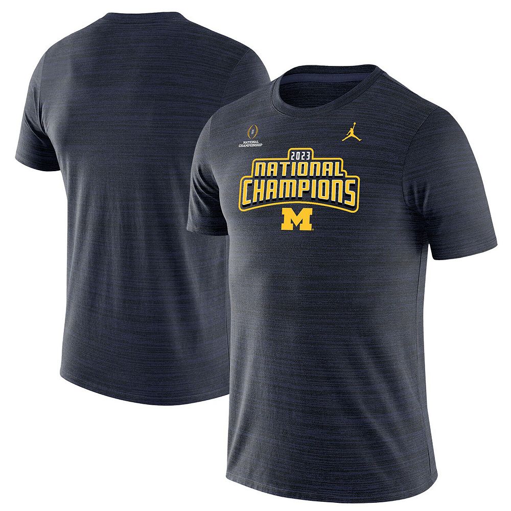 

Мужская футболка Jordan Brand Navy Michigan Wolverines College Football Playoff 2023 National Champions Velocity Legend Performance, цвет Mic Navy