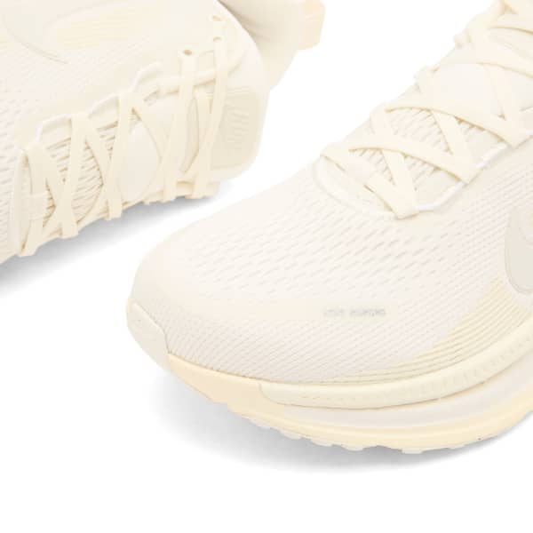 Кроссовки Vomero 18 Nike, Sail, White & Cocnut Milk — фото 3