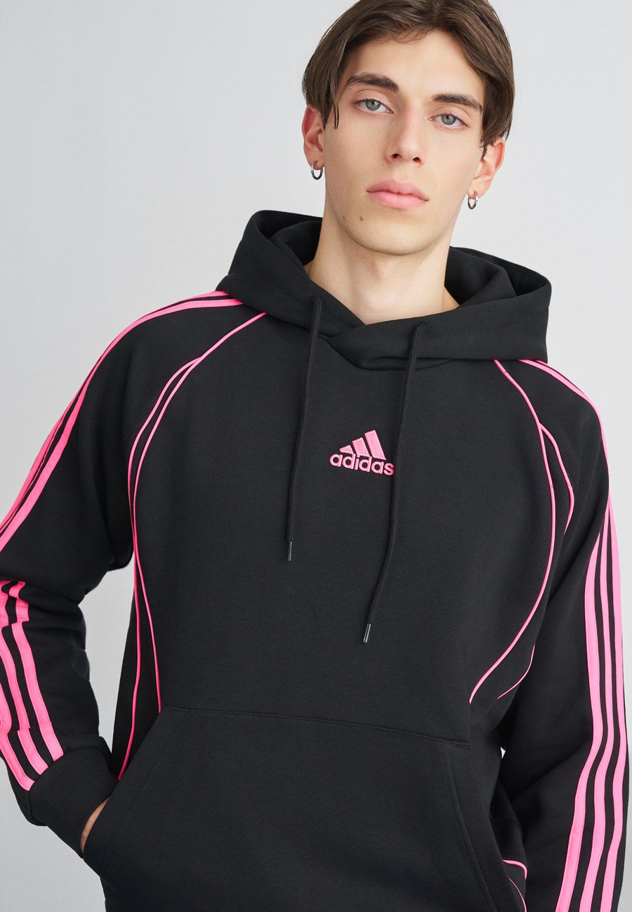 

Толстовка Adidas Originals TEAMGEIST , Black/Lucid Pink/Black