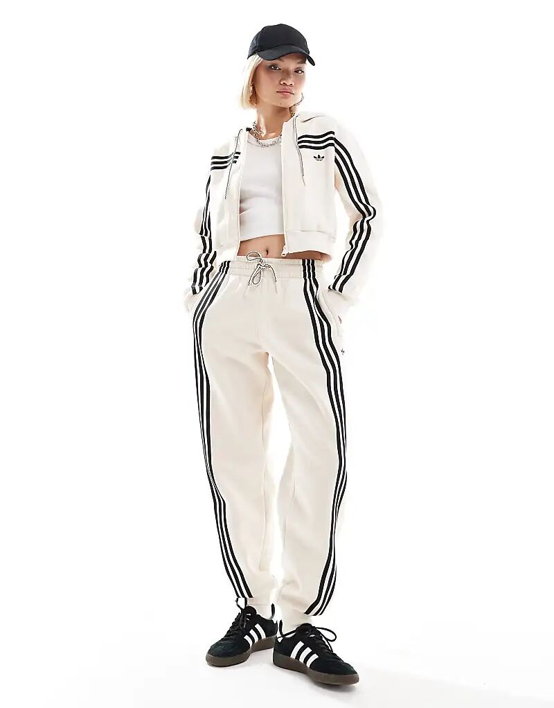 

adidas Originals – Велюровые спортивные штаны белого цвета