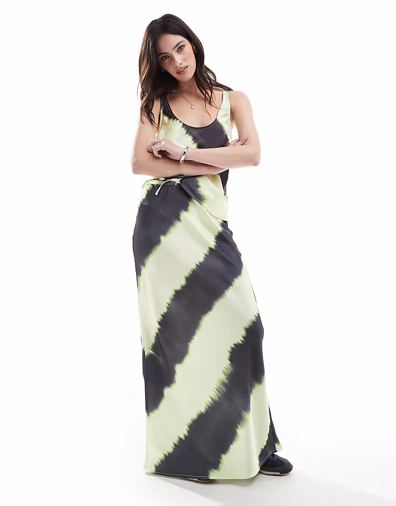 

Юбка из атласа coord с желтым принтом Jjxx