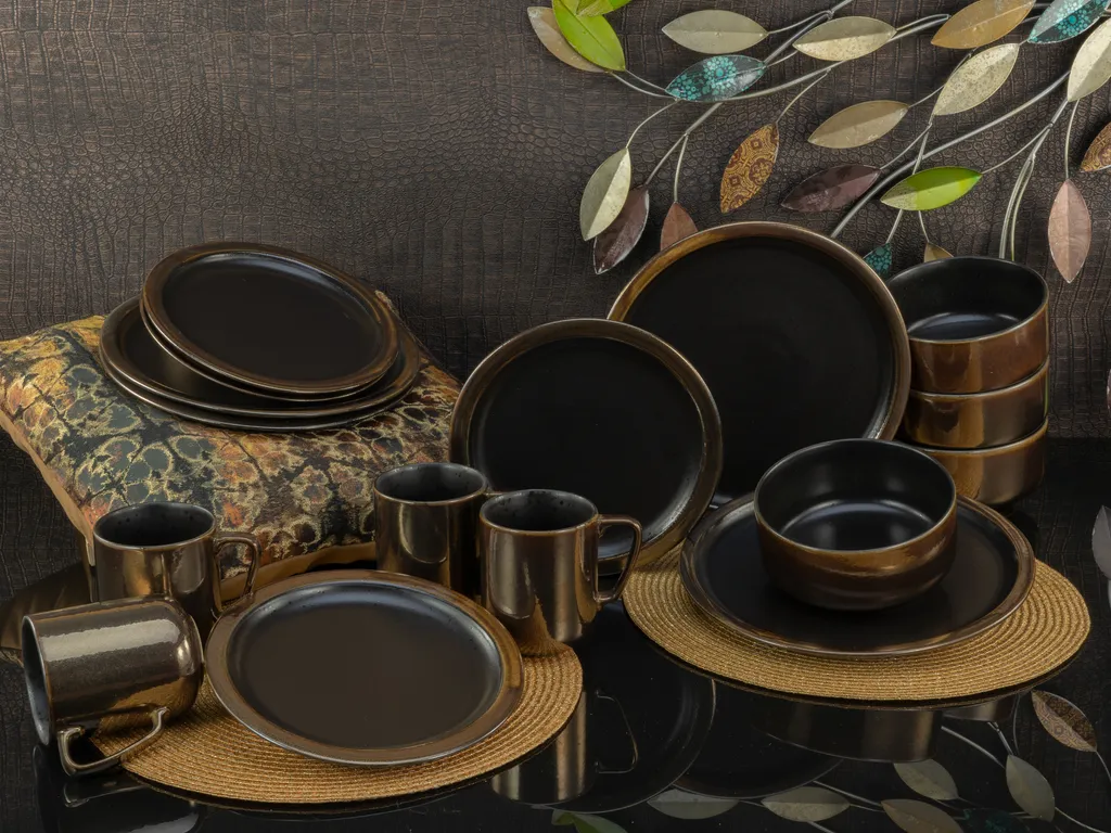 

Комбинированный сервиз столовой посуды CreaTable, золотой