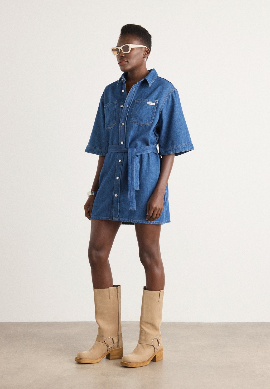 

Джинсовое платье BOXY BELTED SHIRT DRESS Calvin Klein Jeans, цвет Denim Medium