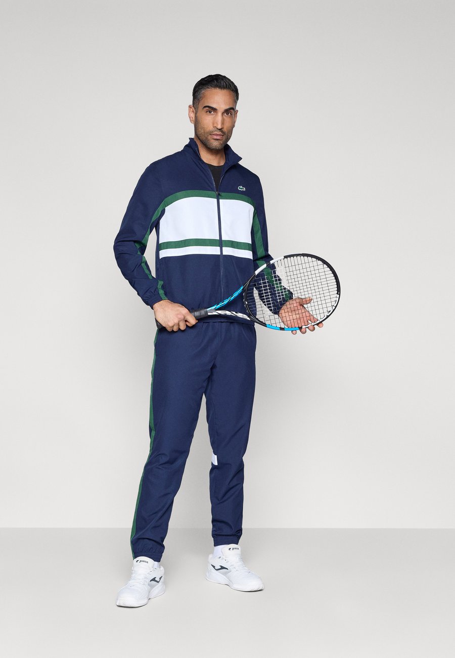 Спортивный костюм Lacoste Printed, темно-синий/белый — фото 4