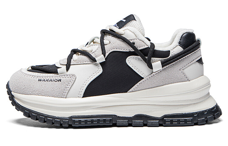 

Женские кроссовки Lifestyle Low-Top бежевого/черного цвета Warrior