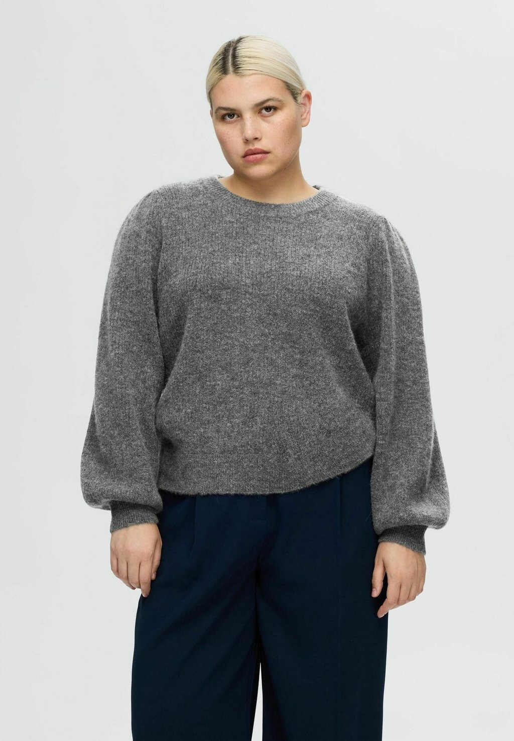 

Джемпер SLFLULU O-NECK NOOS Selected Femme, цвет Mottled Grey