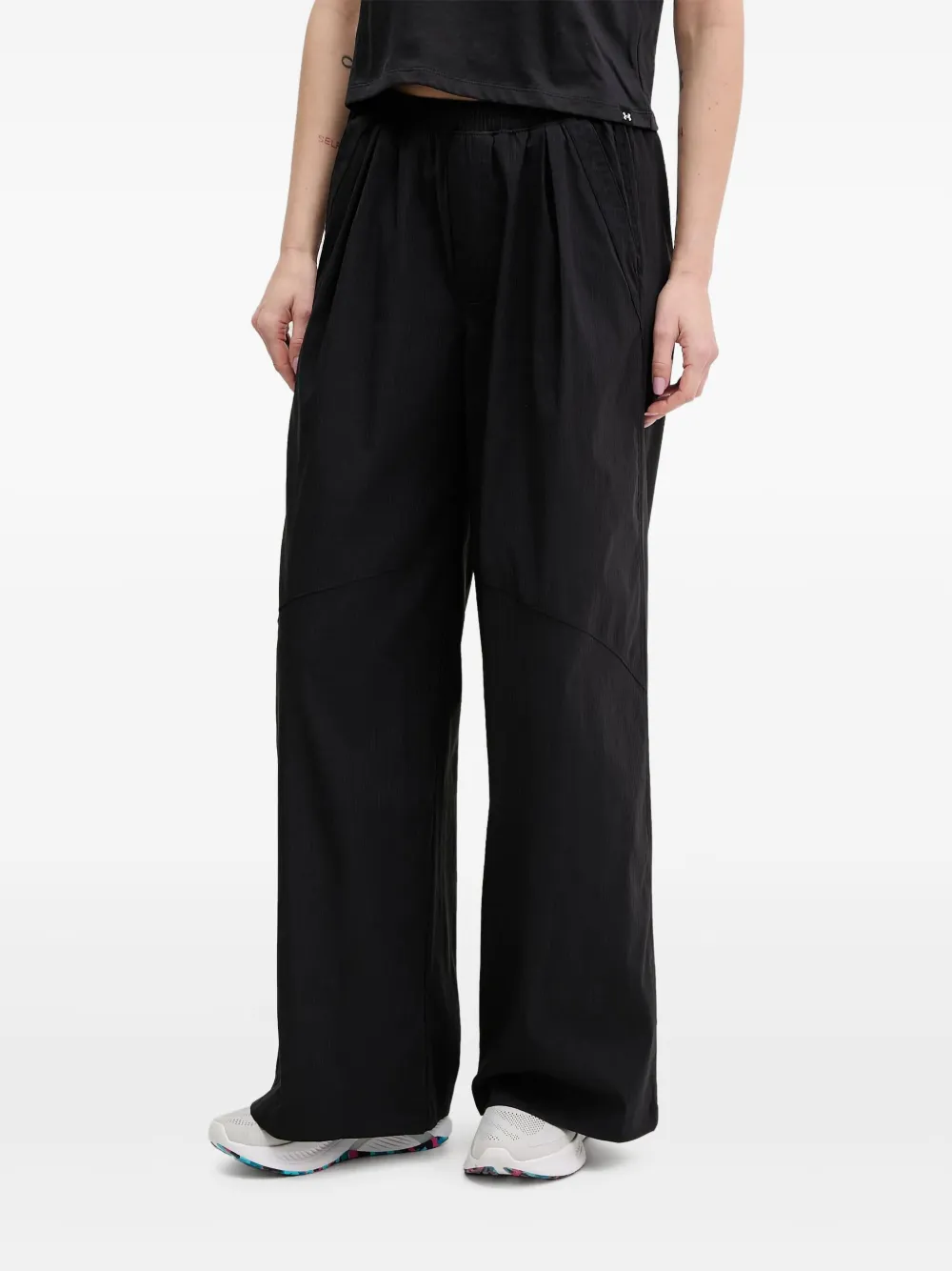

Широкие брюки со складками Under Armour, черный