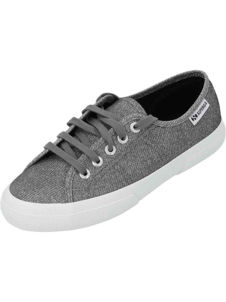 Элегантные туфли на шнуровке Superga