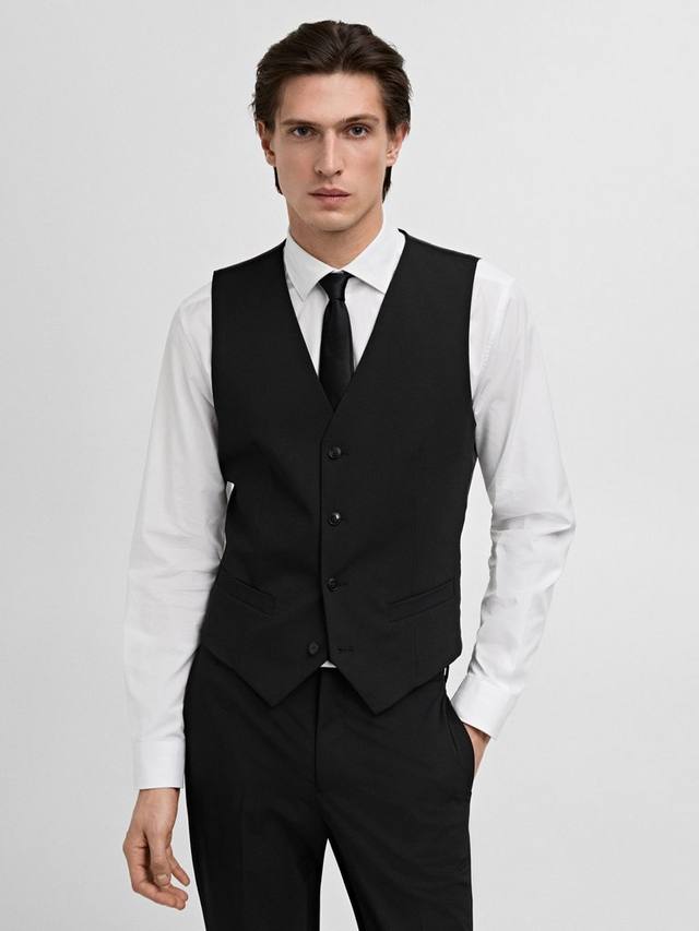 

Приталенный жилет в парижском стиле Mango, Black