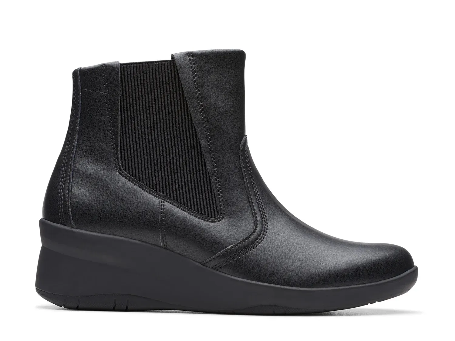 Ботильоны женские Clarks Suttyn Rae кожаные на танкетке, черный — фото 3