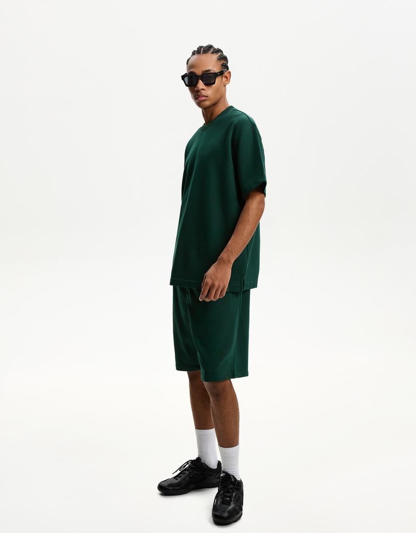 

Плюшевые шорты-бермуды Bershka, зеленый