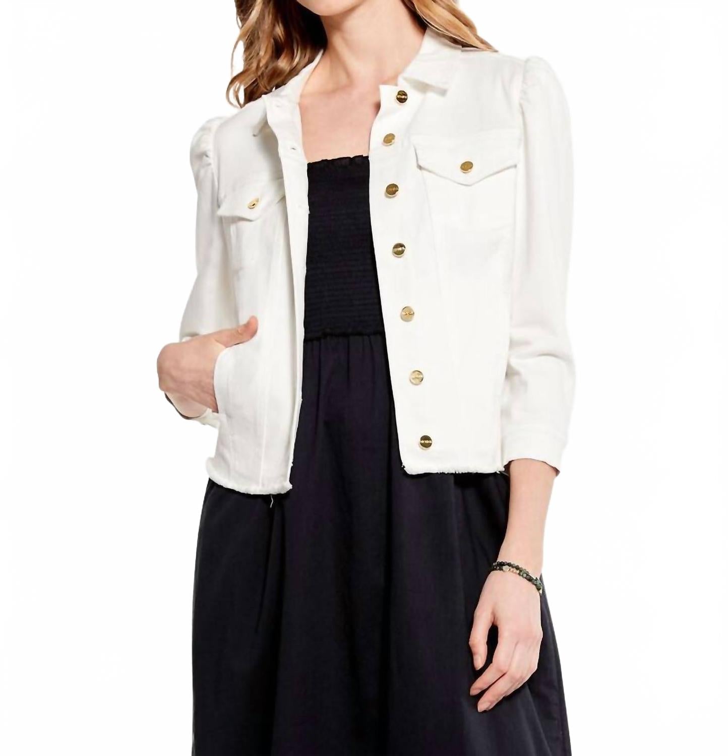 

Женская джинсовая куртка белого цвета Nic + Zoe