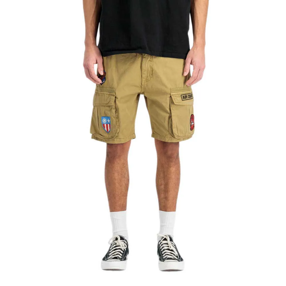 

Спортивные шорты Alpha Industries Flying Tigers, зеленый