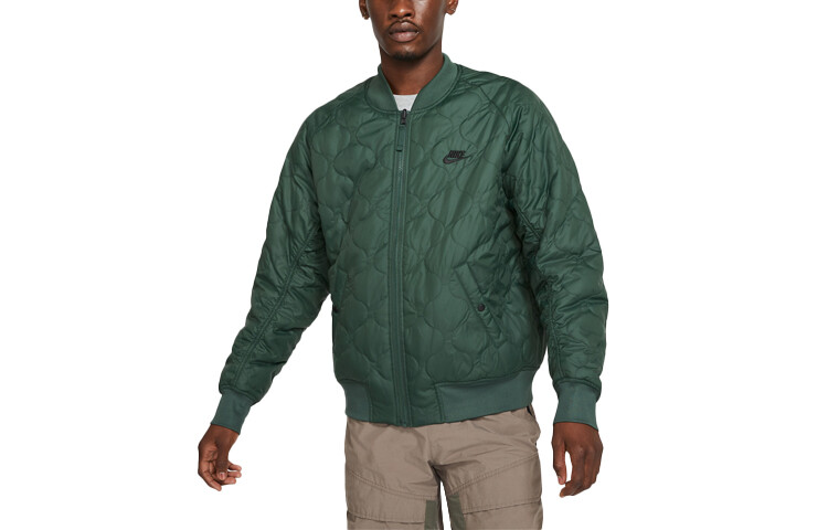 

Стеганая куртка для мужчин серии Sportswear Essentials Galaxy Green Nike, зеленый