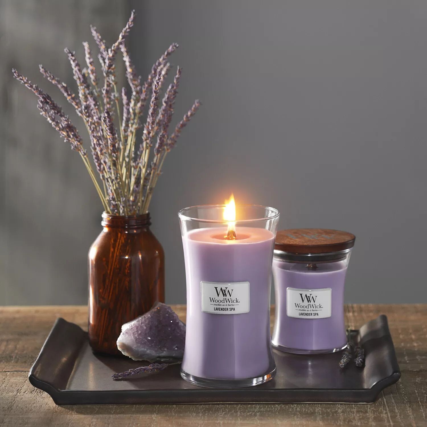 

Свеча WoodWick Lavender Spa среднего размера «Песочные часы»