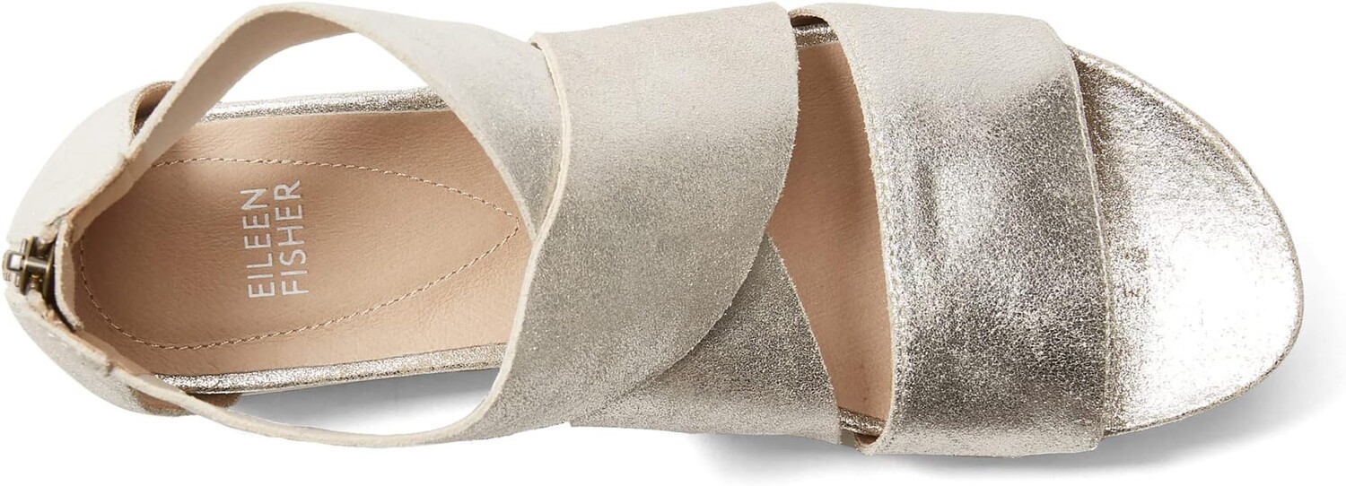 Сандалии на плоской подошве Sport Eileen Fisher, цвет Platinum Glitter Suede — фото 2