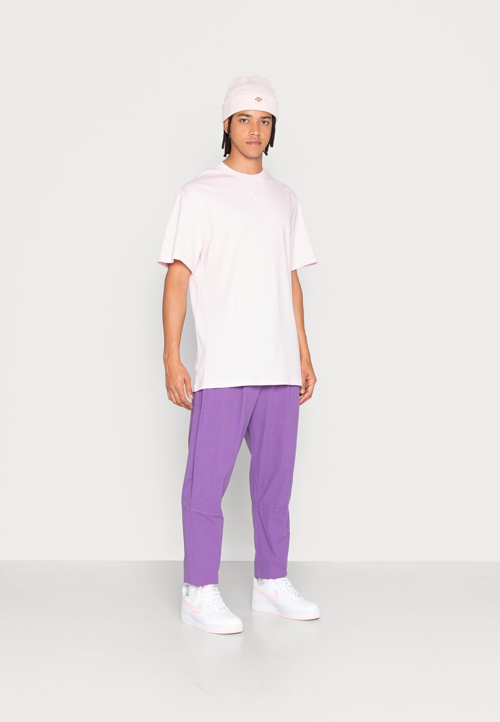 

Базовая футболка ФУТБОЛКА ESSENTIAL UNISEX, НАБОР 3 шт. Karl Kani, цвет light blue/ light violet/ light rose