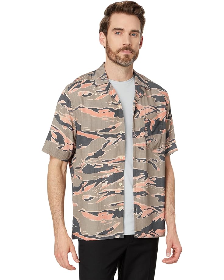 

Рубашка AllSaints Solar Camo Short Sleeve, цвет Herb Green