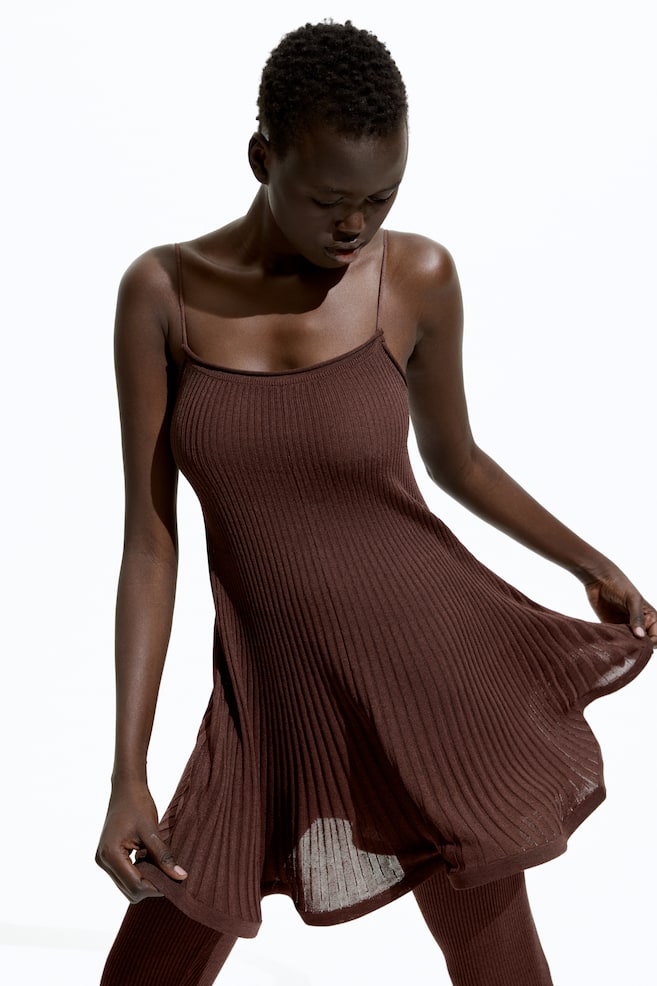 

Майка из смесового шелка H&M, коричневый