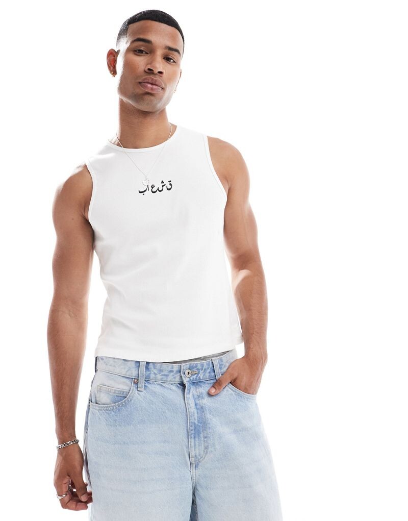 

Белая майка в рубчик с рельефной вышивкой ASOS DESIGN