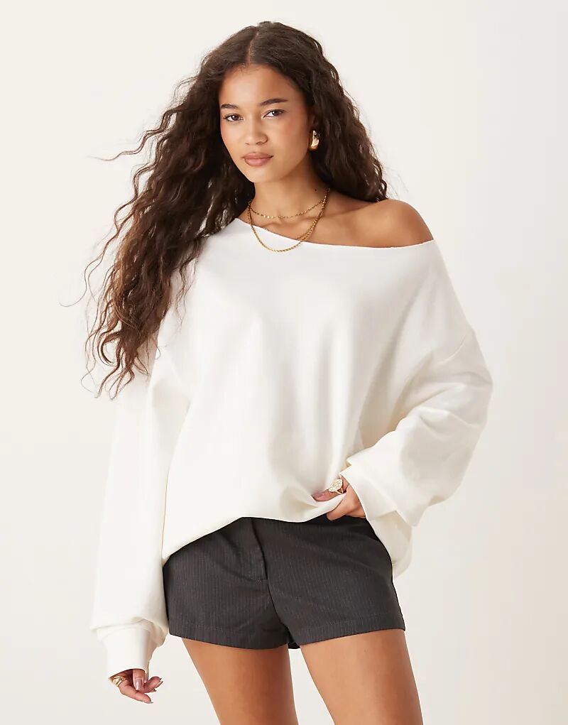 

Толстовка свободного кроя с открытыми плечами ASOS DESIGN белого цвета