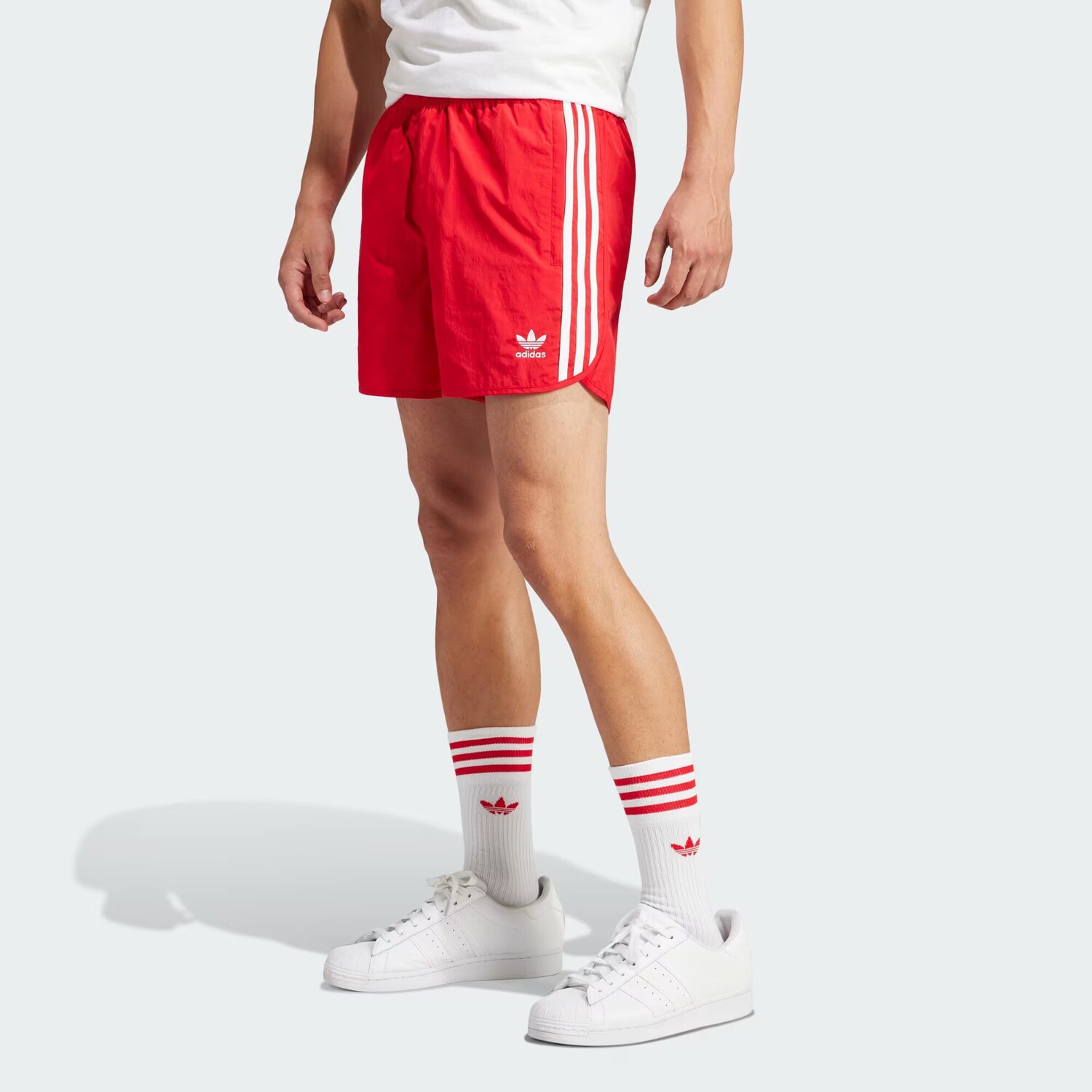 

Спринтерские шорты Adicolor Classics Adidas, цвет Better Scarlet