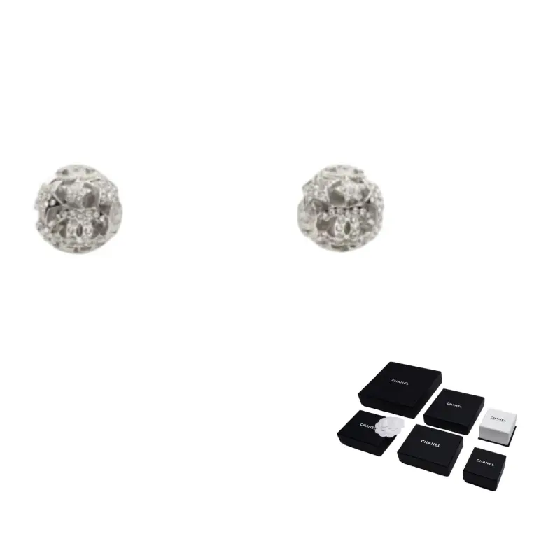 

Chanel Серьги в форме звезды с маркировкой CC, 1986-1988 гг