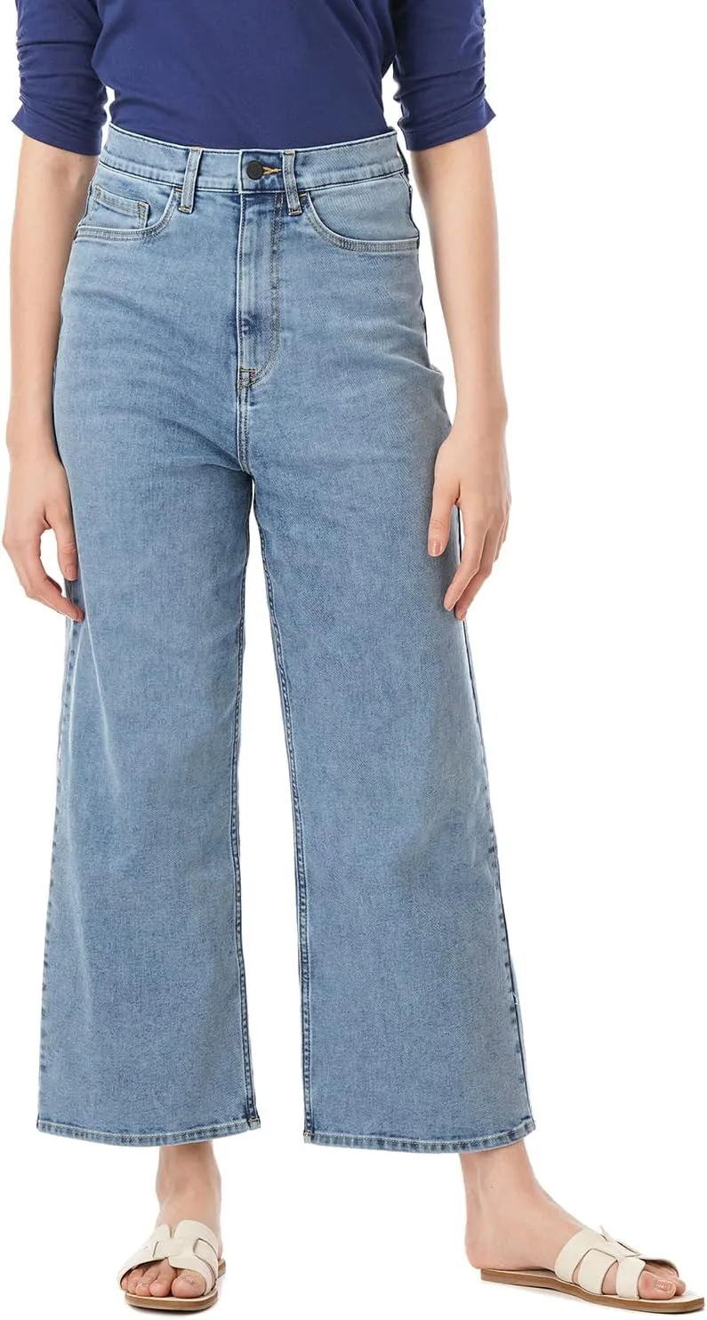 

Женские джинсы с растяжкой и расклешенным низом INKD