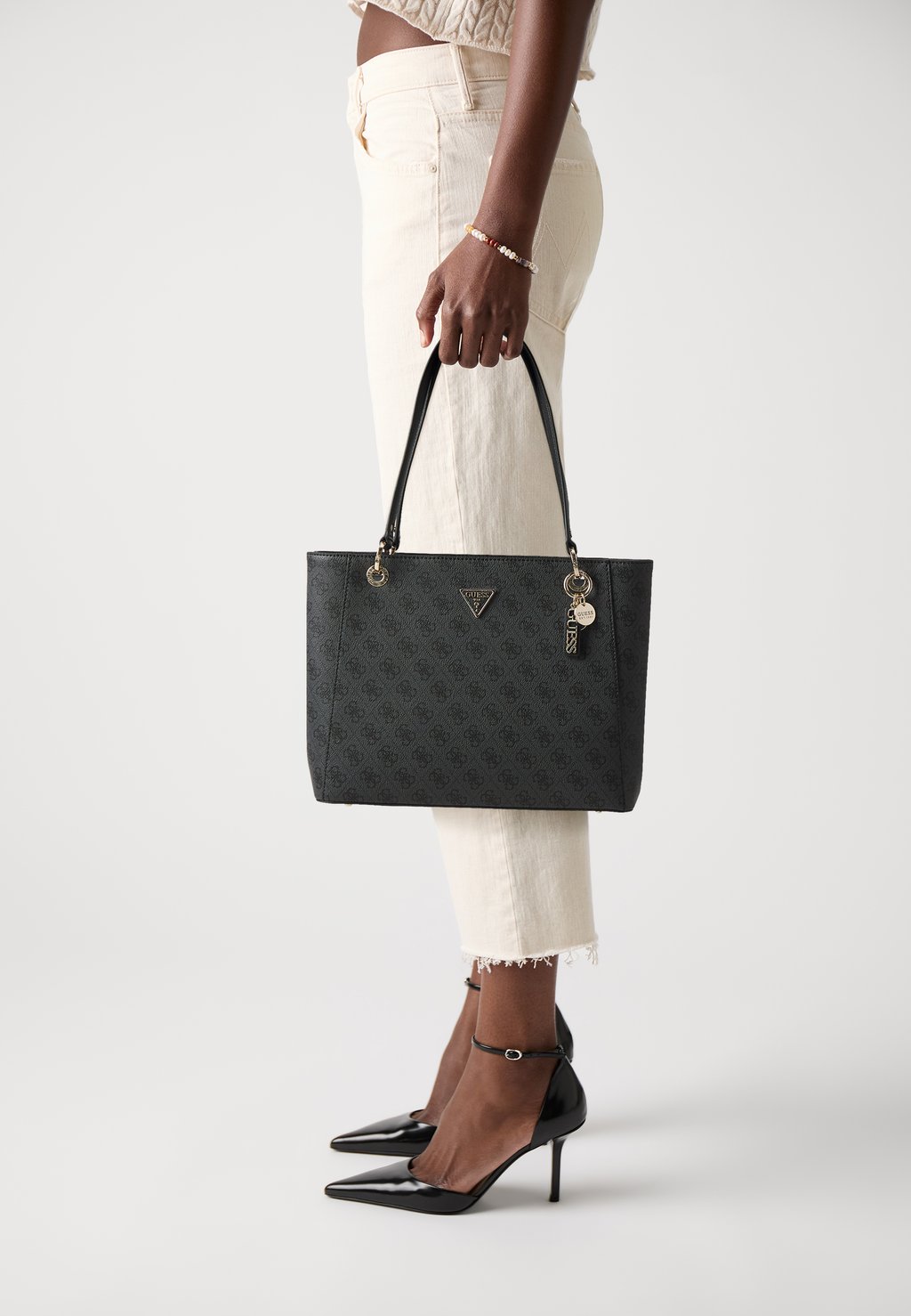 

Сумка NOELLE II TOTE Guess, темно-серый